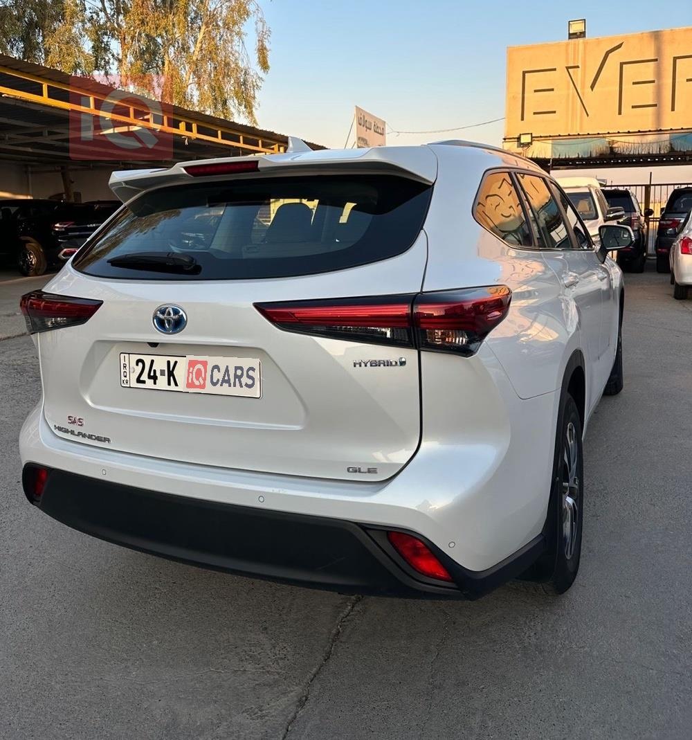 تۆیۆتا هایلاندەر